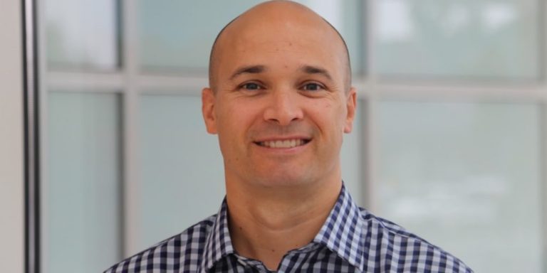 How has a unique approach to talent acquisition helped Roy Hill?