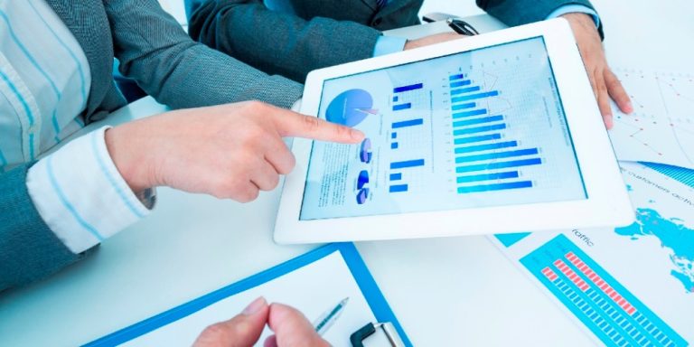 Human capital reporting: What 4 questions should HR answer?